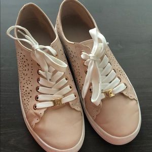 Light pink cut out sneakers